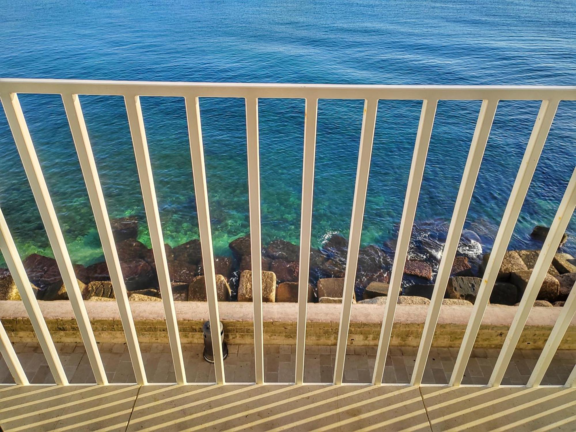 Villa Dimora Frontemare Monopoli Esterno foto