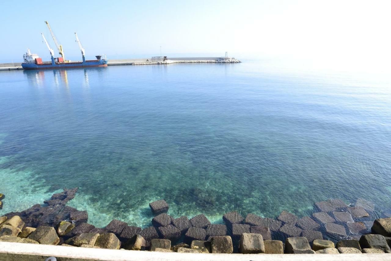 Villa Dimora Frontemare Monopoli Esterno foto